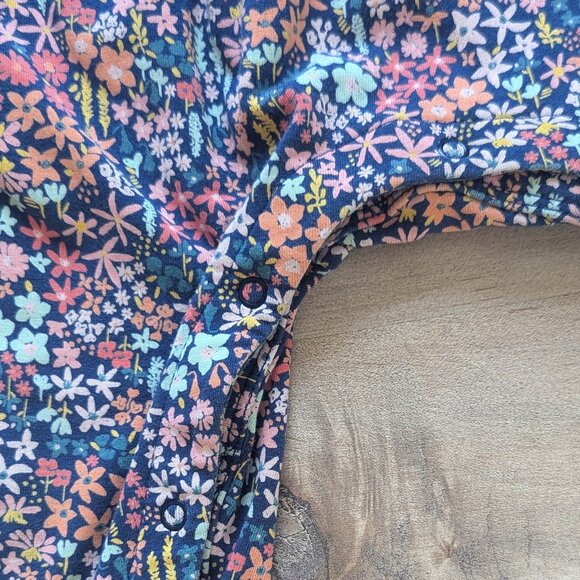 Tea Collection Print Mix Baby Romper in Navy Floral - Size 3-6M - Picture 4 of 6